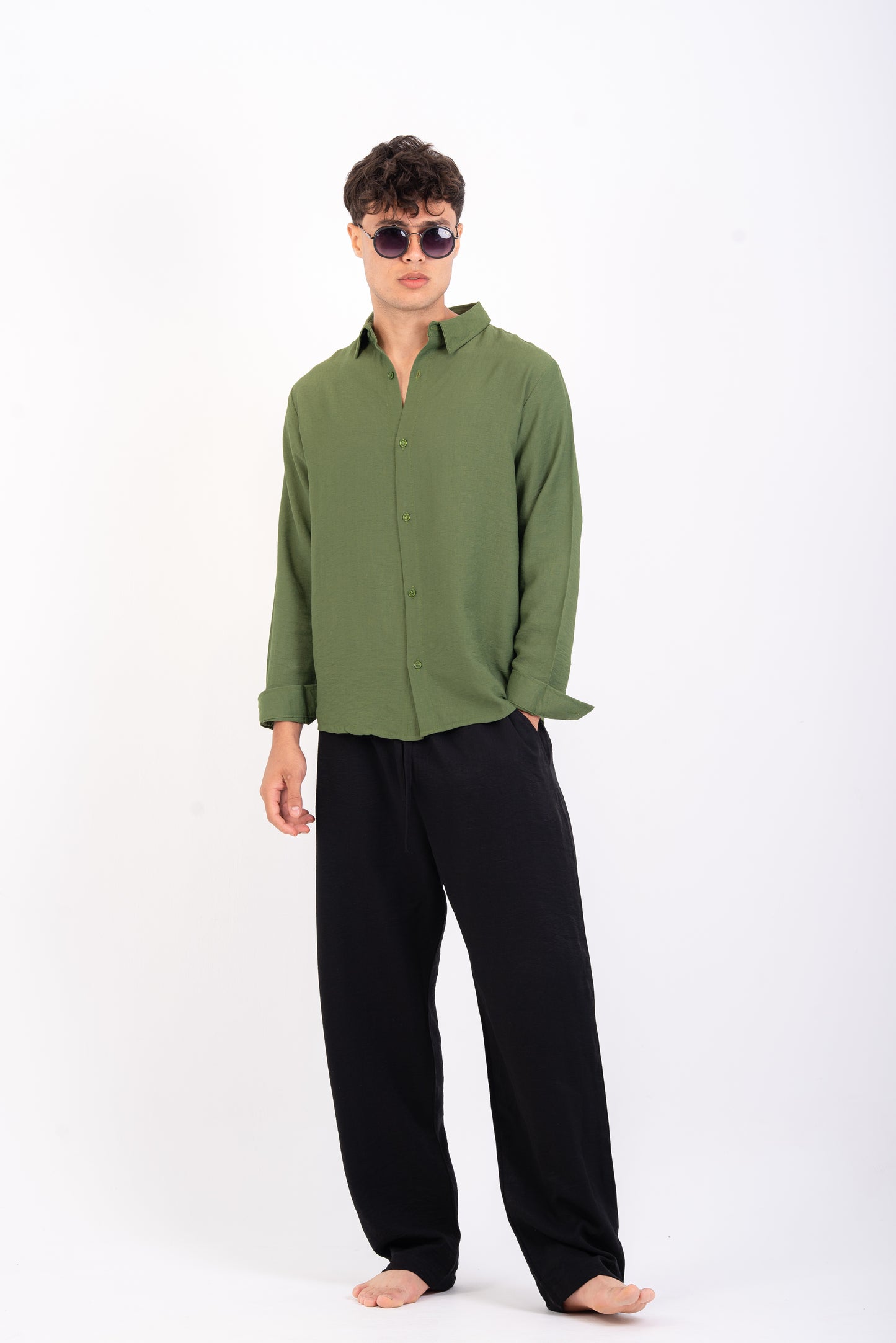 Oily linen shirt