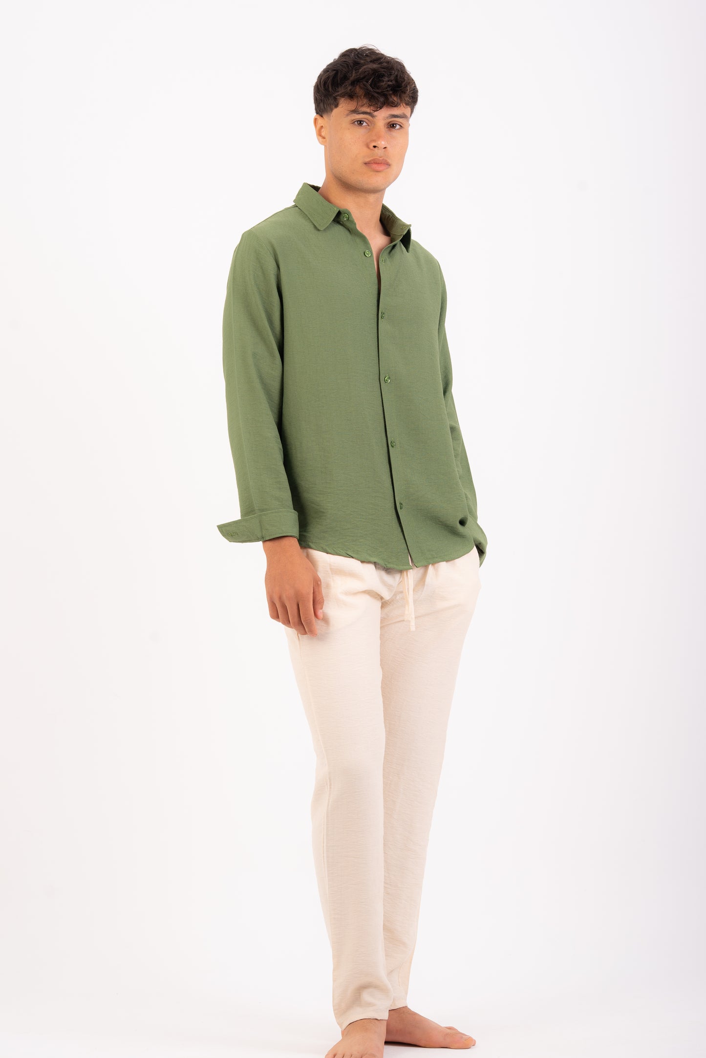 Oily linen shirt