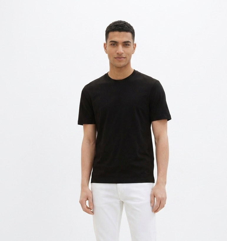 Black cotton basic Tee