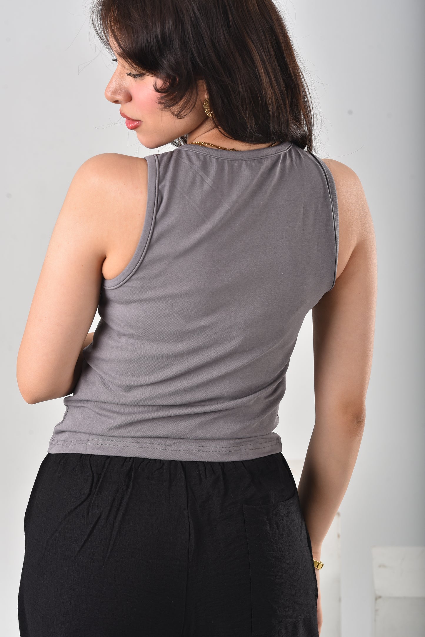 Grey tank