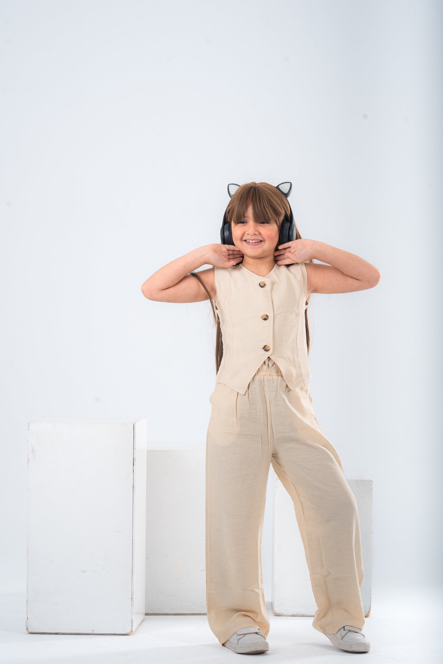 Beige Girls Vest Set