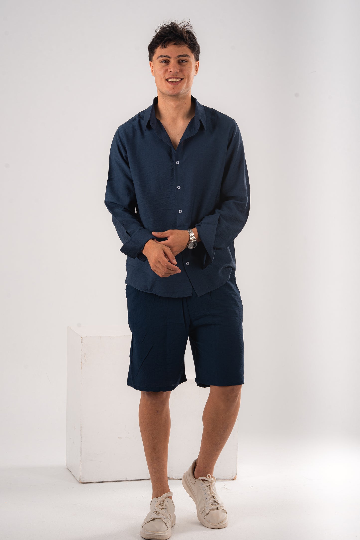 Navy linen short
